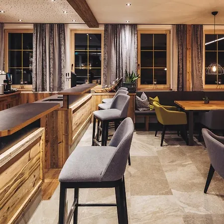 Alpenheimat Laurschhof 4* Fiss