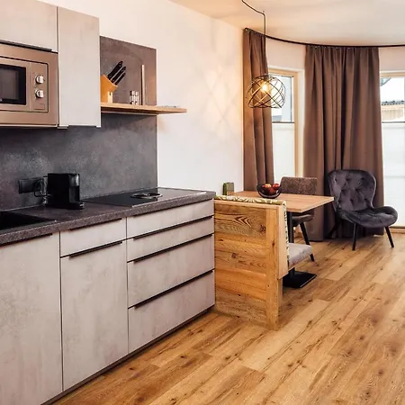 Alpenheimat Laurschhof 4*