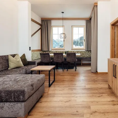 Alpenheimat Laurschhof Guest house