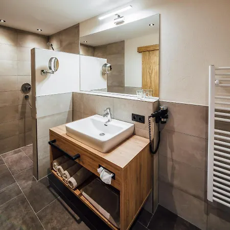 Alpenheimat Laurschhof Casa de hóspedes Fiss