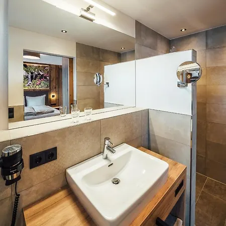 Alpenheimat Laurschhof 4*