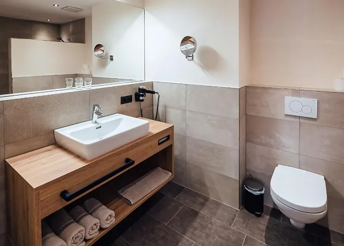 招待所 Alpenheimat Laurschhof 4*