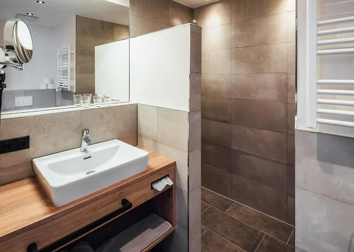 Alpenheimat Laurschhof 4* 费斯