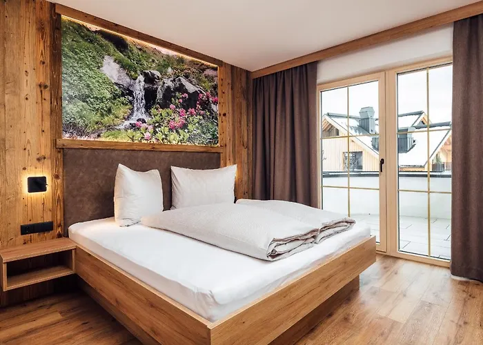 Alpenheimat Laurschhof 招待所 4*