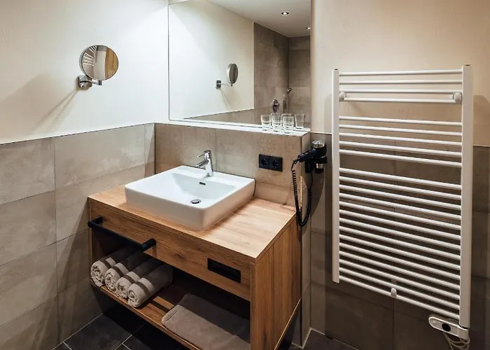 Alpenheimat Laurschhof 4*