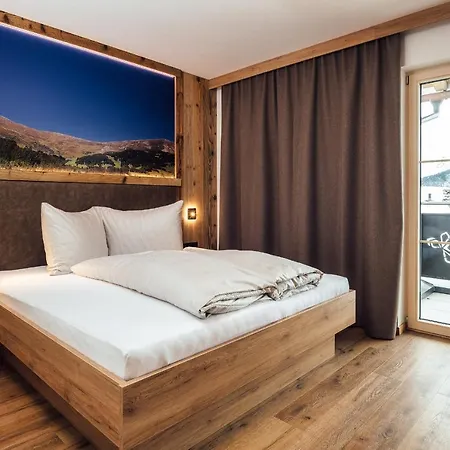 Pensionat Alpenheimat Laurschhof Fiss