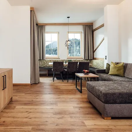 Pensionat Alpenheimat Laurschhof Fiss