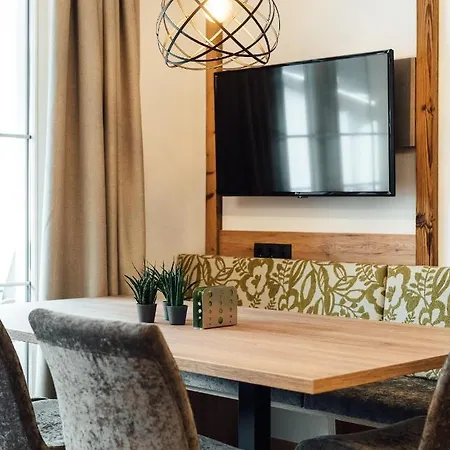 Alpenheimat Laurschhof 4* Fiss