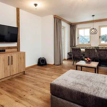 Alpenheimat Laurschhof 4* 피스