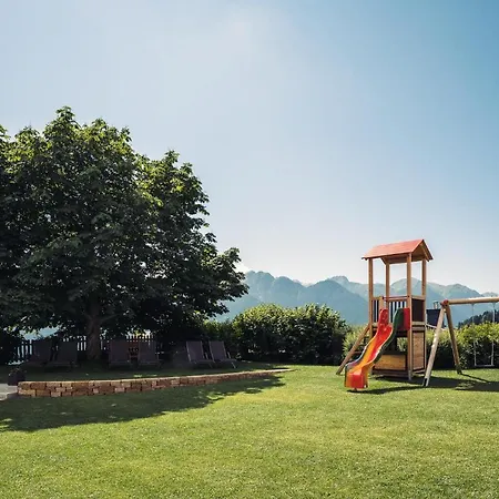Alpenheimat Laurschhof 4* 피스